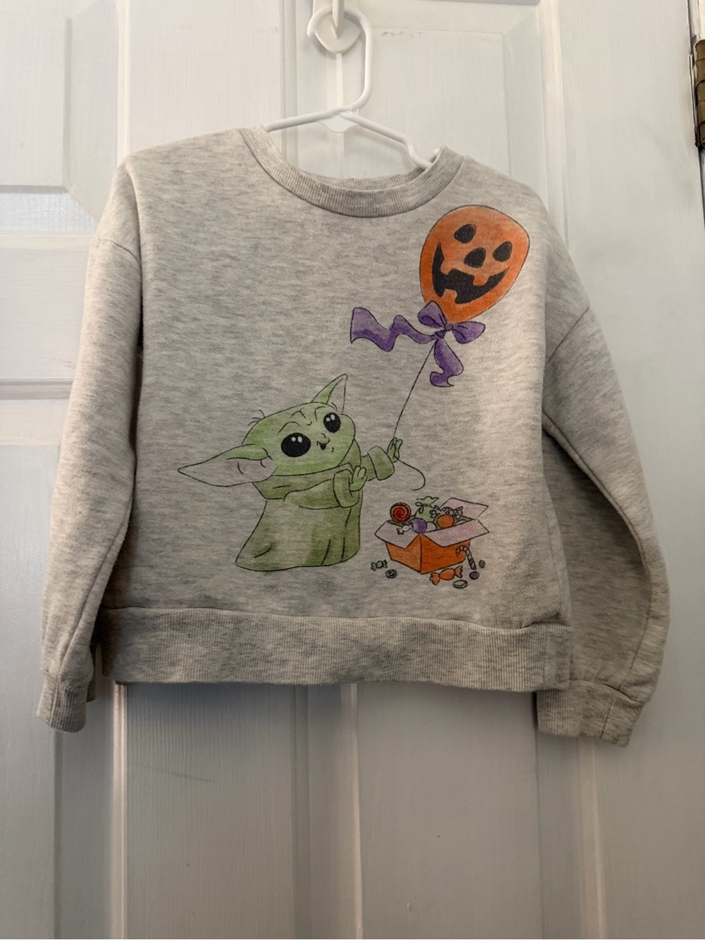 Star Wars Baby Yoda Grogu Halloween Pumpkin Sweatshirt Girls 5T